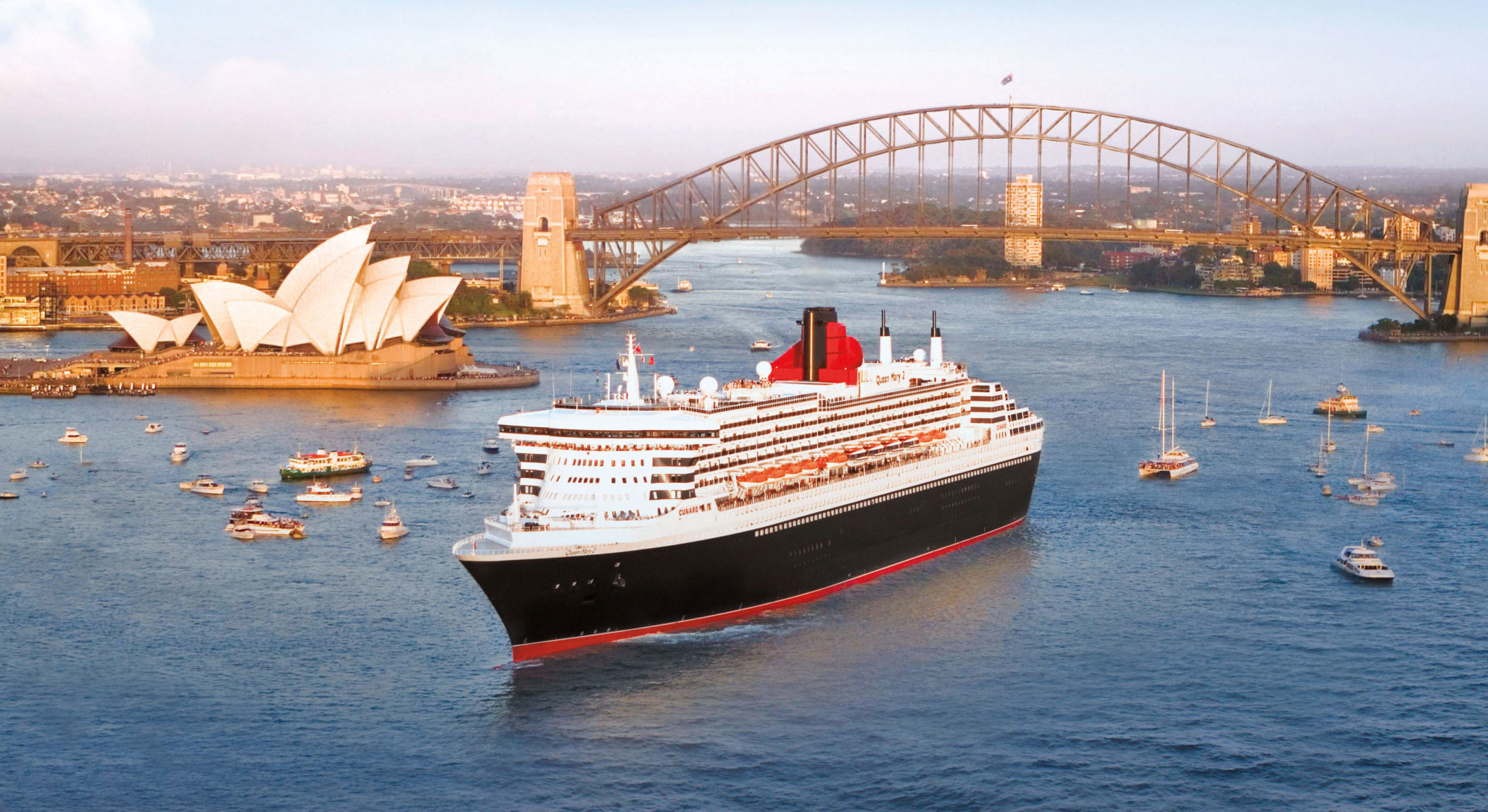 Cunard_Queen-Elizabeth-Sydney